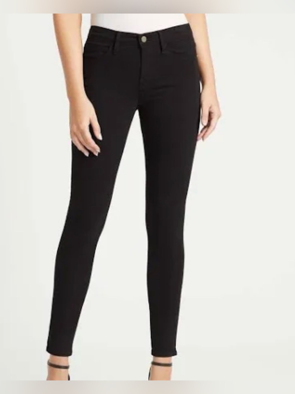 Frame Le Skinny de Jeanne Black denim Jeans with gold Hardware size 25
